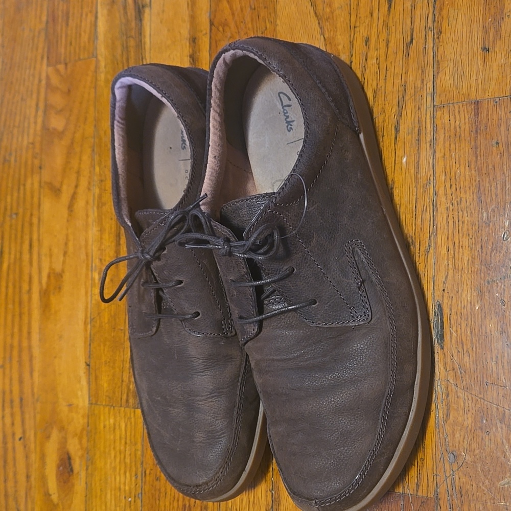 Clarks Oakland Craft Dark Sand Nubuck Shoe- 10M